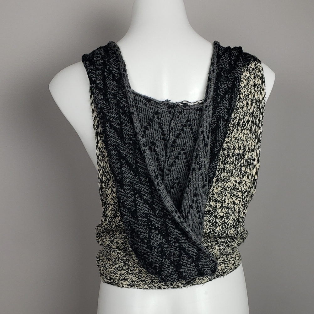 BKE Boutique OSFA Open Weave Festival Vest - Picture 3 of 8